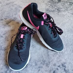 Nike Womens RN Flex Experience Running Shoe Size 9.5 Black Pink Sneaker Trainer